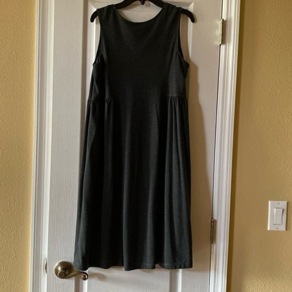 NWOT Vera Wang gray sleeveless dress size S - Picture 2 of 5